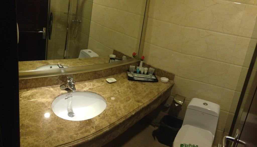 Gan Jin Hotel Tianjin Bagian luar foto